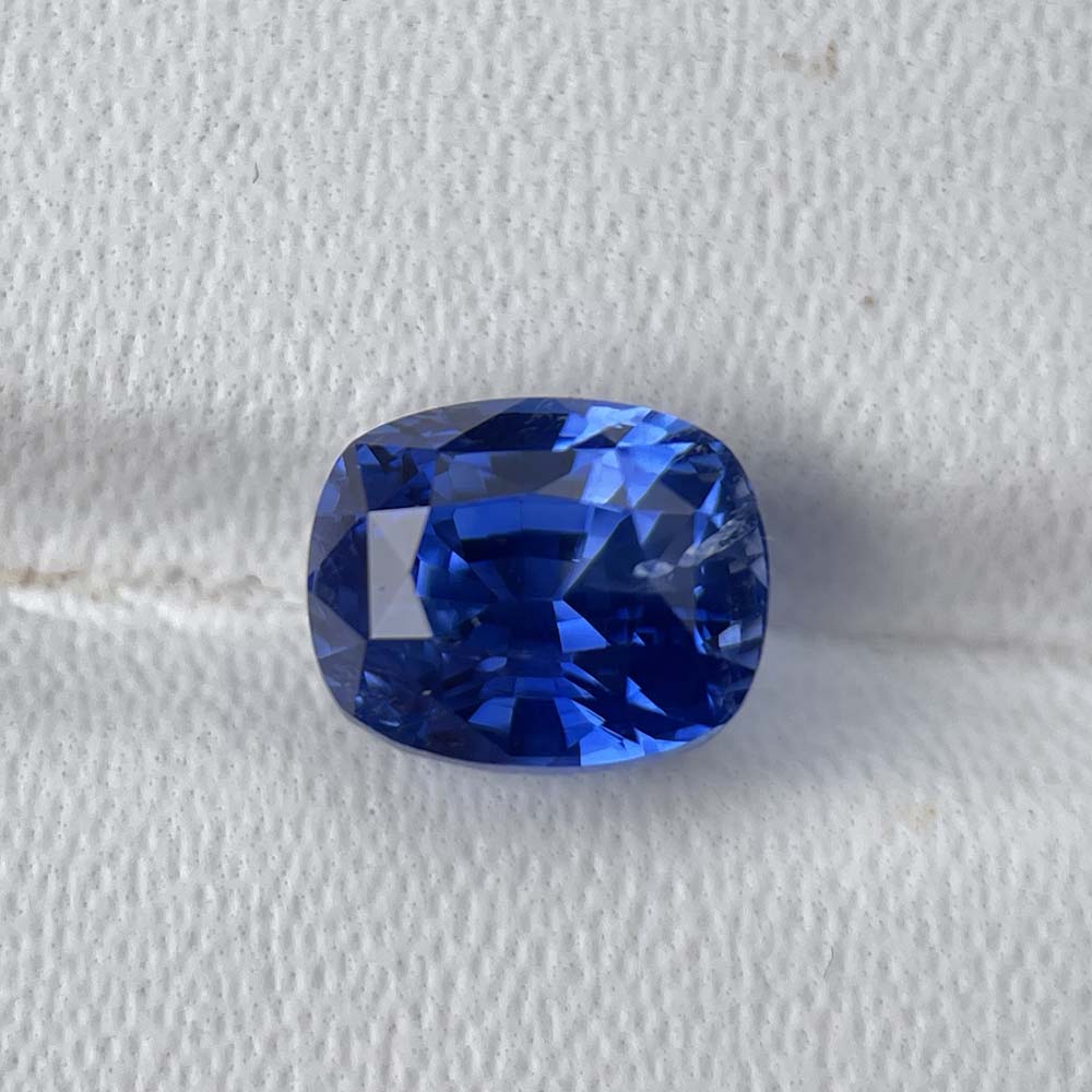 3.99ct Natural UNHEATED Cushion Cut Blue Sapphire