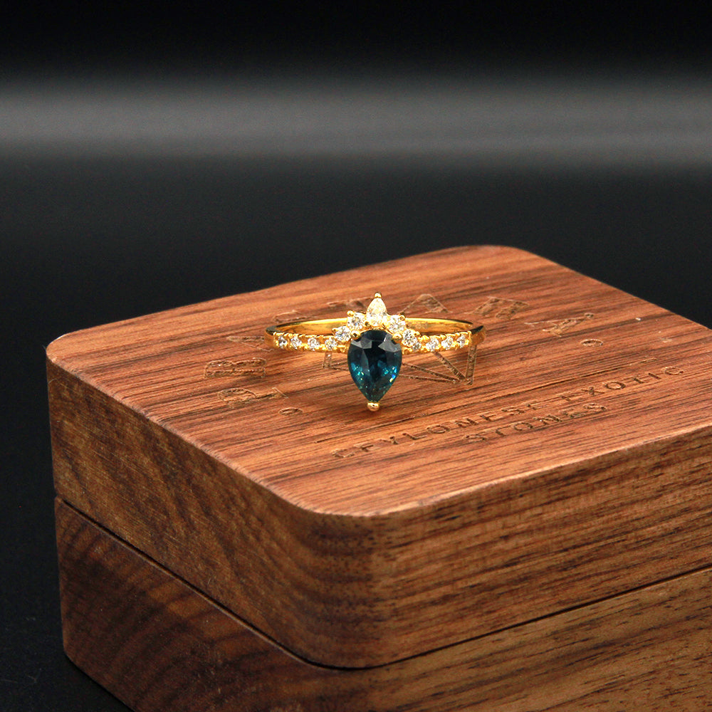 OCEAN BLUE NATURAL SAPPHIRE CROWN ENGAGEMENT RING (Ready to be Shipped from Melbourne, Australia)