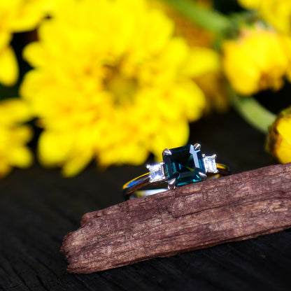 2 CARAT NATURAL SAPPHIRE ENGAGEMENT RING (Ready to be Shipped from Melbourne, Australia)